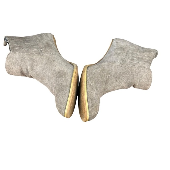 Amelia Grace booties 7M leather upper 2 1/2" heel beige color - Picture 8 of 13